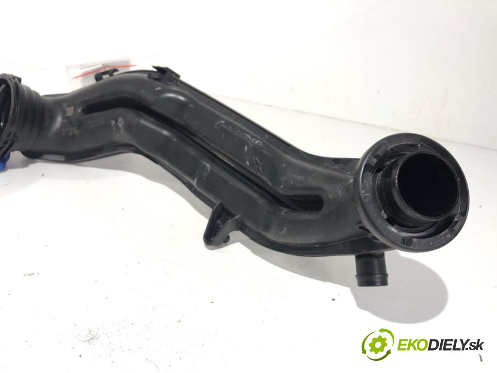 VW GOLF VIII liftback 2022 96 kW 1.5 TSI 1495 Rúra turba 05E145674G
