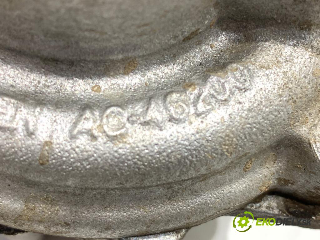 VW GOLF VIII liftback 2022 96 kW 1.5 TSI 1495 rozdělovač vody