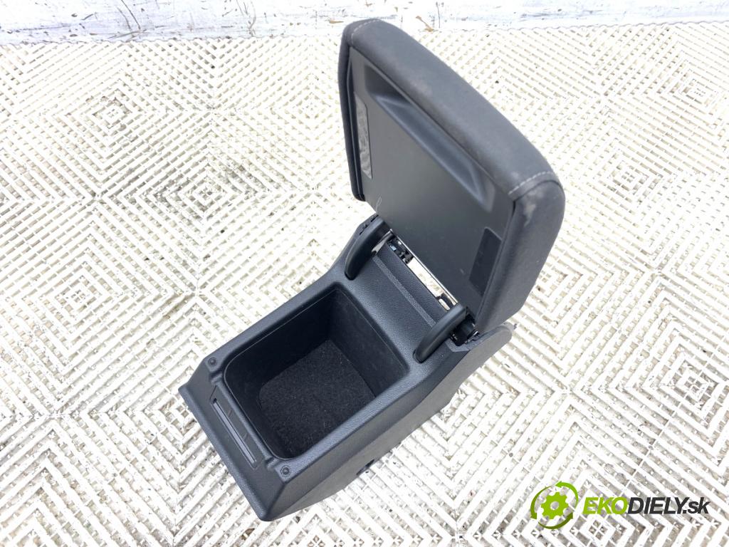 VW GOLF VIII liftback 2022 96 kW 1.5 TSI 1495 loketní opěrka 5H0863241A (Loketní opěrky)