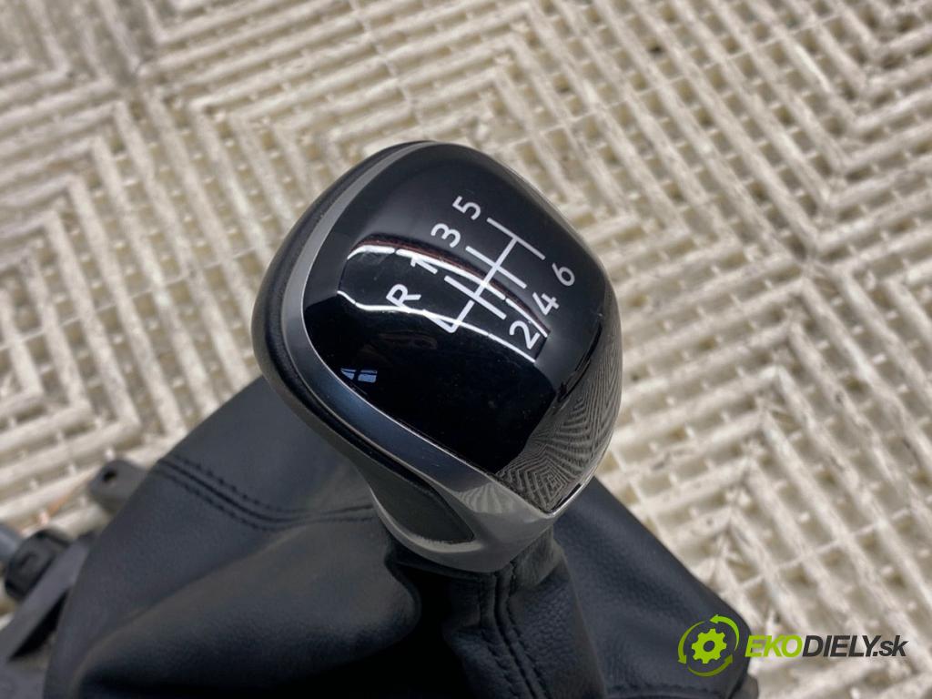 VW GOLF VIII liftback 2022 96 kW 1.5 TSI 1495 Kulisa 5WA711049AK (Rýchlostná páka (kulisa))