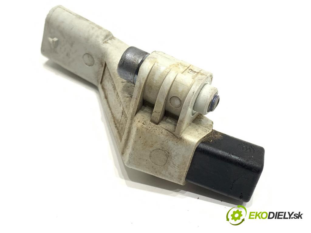 VW GOLF VIII liftback 2022 96 kW 1.5 TSI 1495 snímač pozice hřídele klikového  (Snímač polohy klikového hřídele)