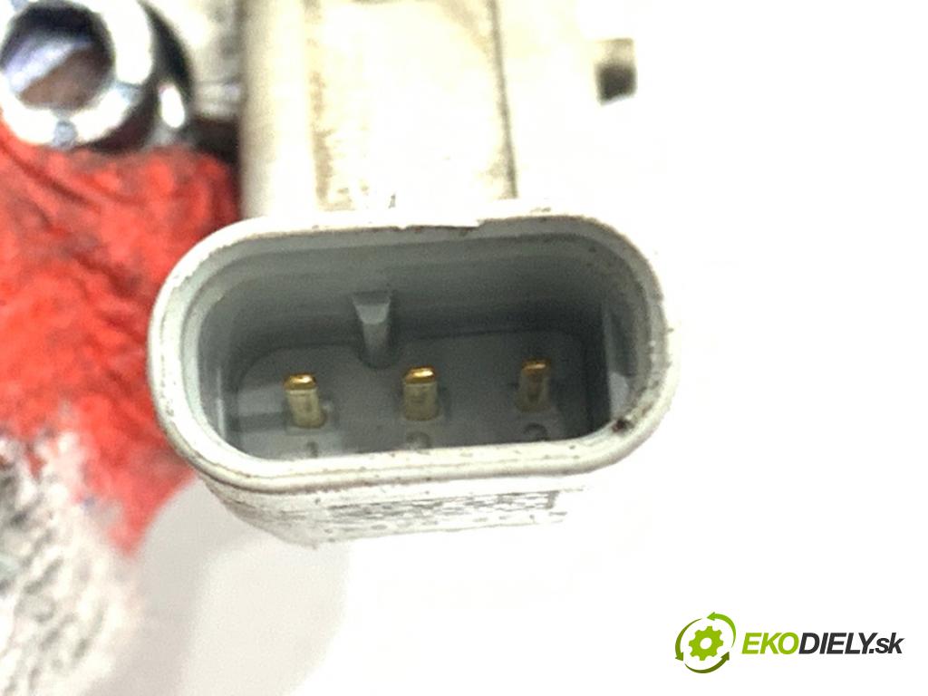 VW GOLF VIII liftback 2022 96 kW 1.5 TSI 1495 snímač pozice hřídele klikového  (Snímač polohy klikového hřídele)