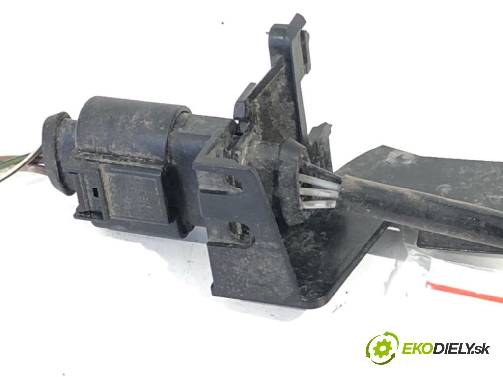 VW GOLF VIII liftback 2022 96 kW 1.5 TSI 1495 sonda lambda zad 04E906262CS (Lambda sonda)