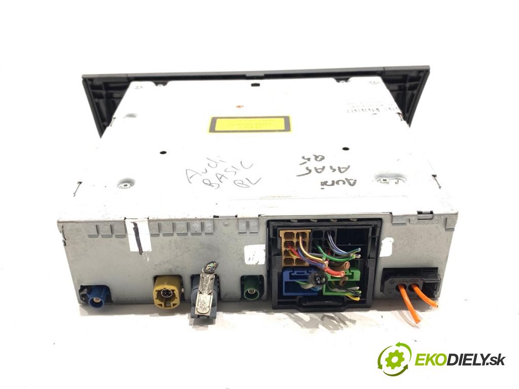 AUDI A5 8T coupe 2010 125 kW 2.0 TDI 1968 RADIO 8T1035666D (Audio zariadenie)