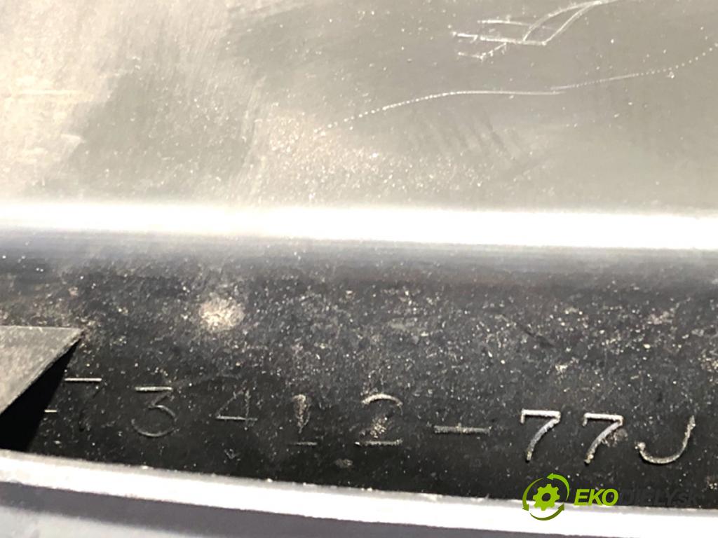 SUZUKI SWIFT III liftback 2006 67 kW 1.3 (RS 413) 1328 přihrádka kastlík spolujezdce  (Přihrádky, kastlíky)