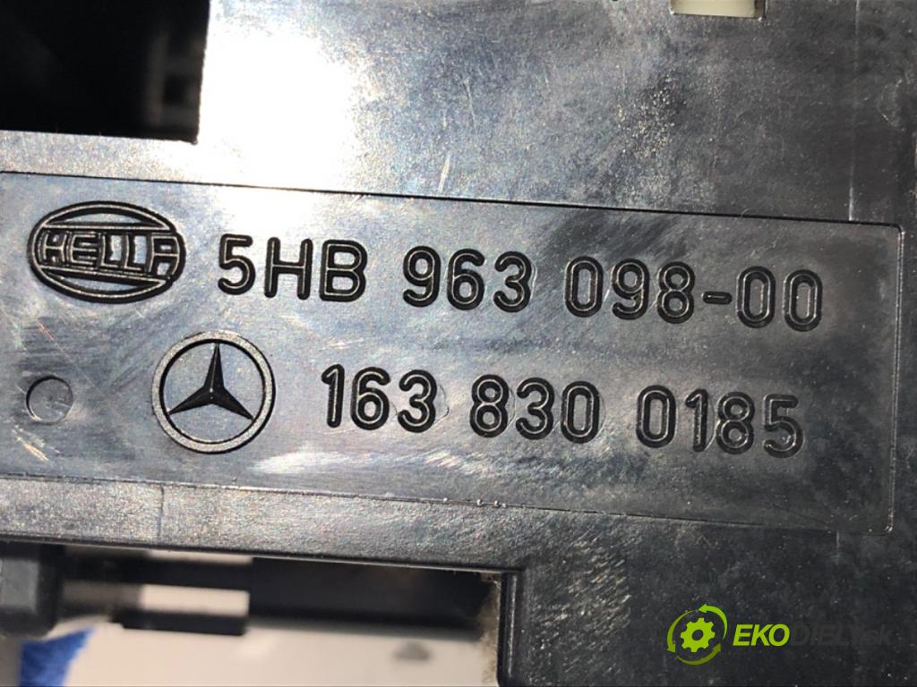MERCEDES-BENZ W163 SUV 1998 110 kW ML 230 (163.136) 2295 Panel ovládania kúrenia 1638300185 (Prepínacie páčky pod volantom)