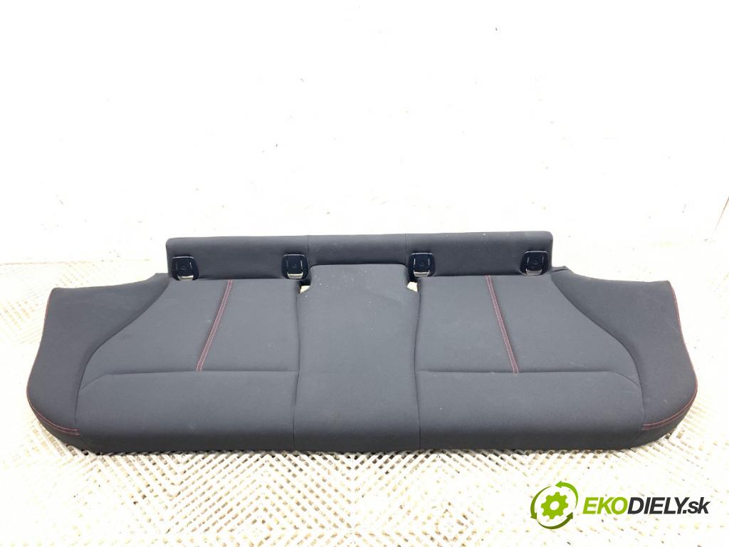 BMW F20 liftback 2012 100 kW 116 i 1598 Sedadlo druhý rad