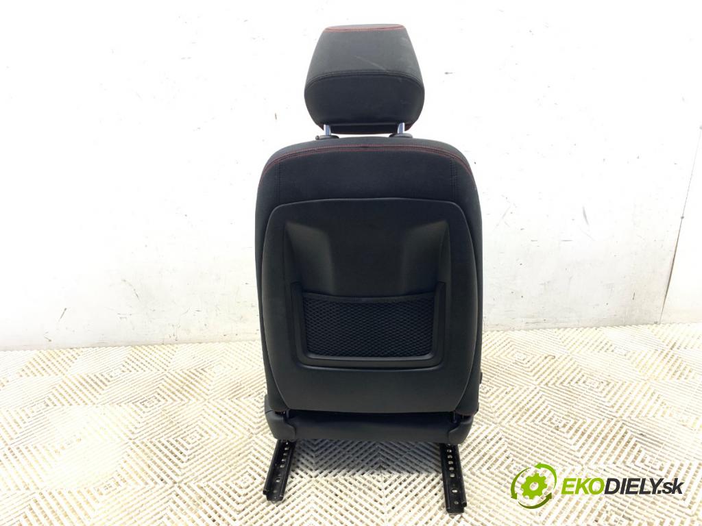 BMW F20 liftback 2012 100 kW 116 i 1598 Sedadlo ľavy predný