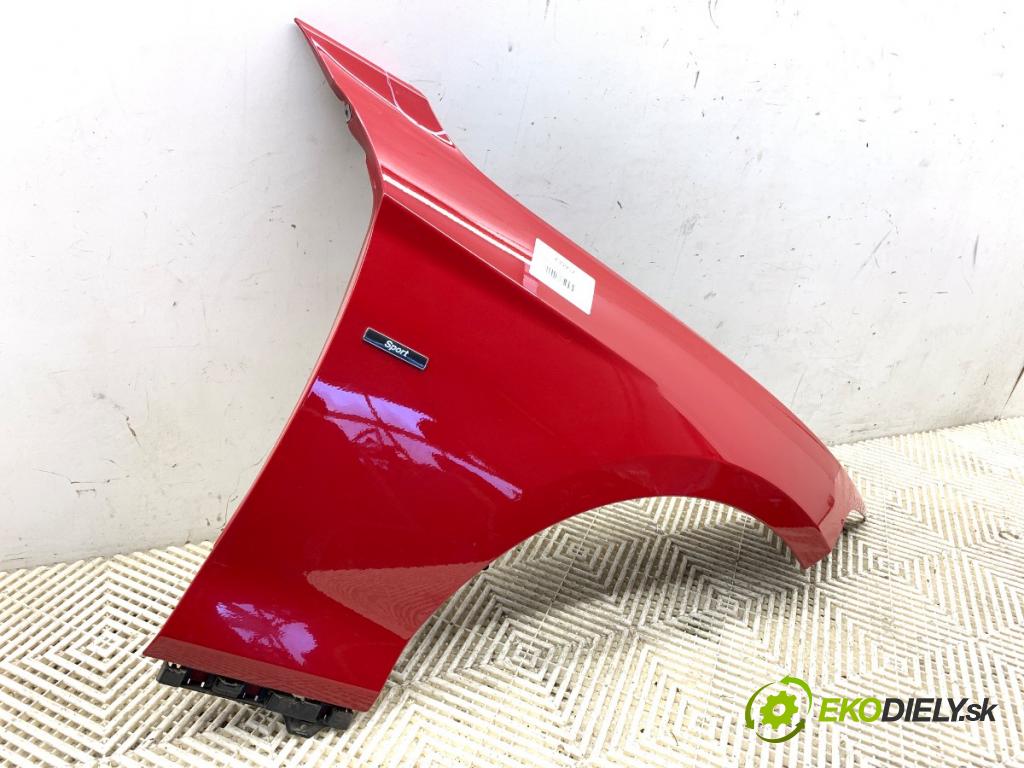 BMW F20 liftback 2012 100 kW 116 i 1598 blatník pravý přední část