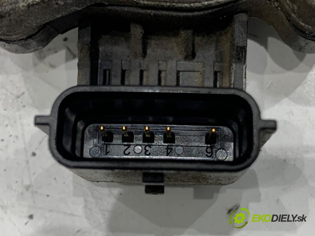 RENAULT CLIO IV liftback 2015 55 kW 1.5 dCi 75 1461 škrtíci klapka 161A05457R (Škrticí klapky)