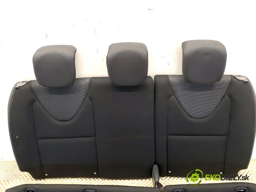 RENAULT CLIO IV liftback 2015 55 kW 1.5 dCi 75 1461 Sedadlo druhý rad