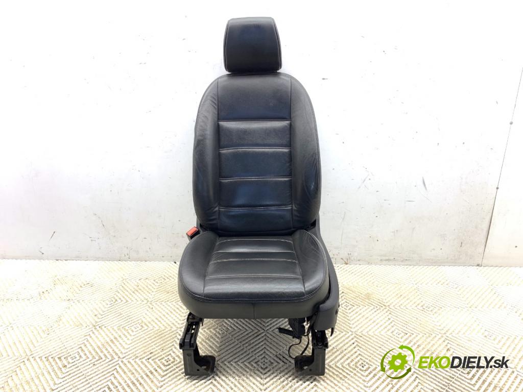 FORD KUGA I SUV 2010 103 kW 2.0 TDCi 4x4 1997 Sedadlo ľavy predný 