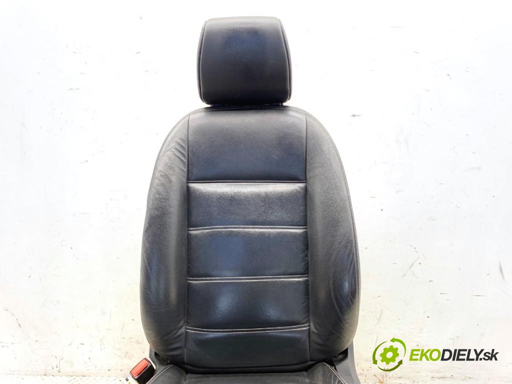 FORD KUGA I SUV 2010 103 kW 2.0 TDCi 4x4 1997 Sedadlo ľavy predný