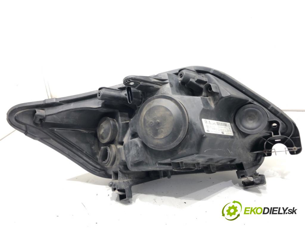 FORD KUGA I SUV 2010 103 kW 2.0 TDCi 4x4 1997 Svetlomet ľavy predný 8V41-13W030-AF
