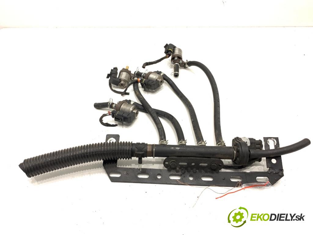 HONDA CIVIC VII liftback 2004 66 kW 1.4 iS (EP1) 1396 vstrekovač LPG AC W03-4