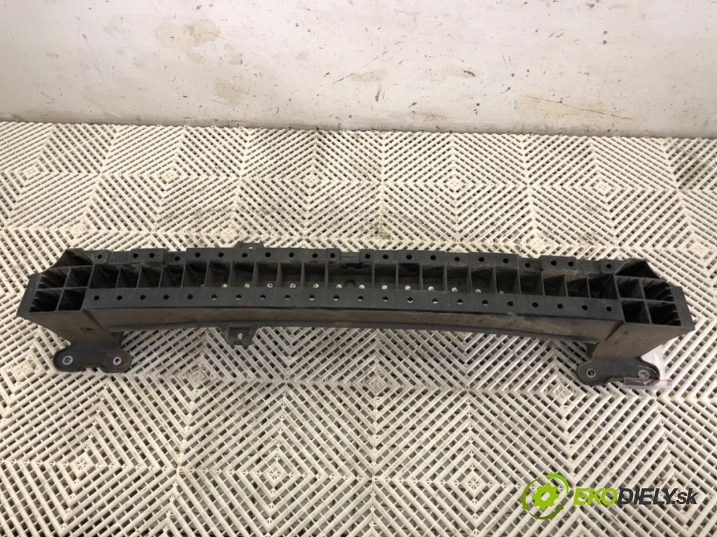 SUZUKI SWIFT IV liftback 2010 69 kW 1.2 (AZH 412) 1242 výztuha nárazníka zadní část  (Výztuhy zadní)