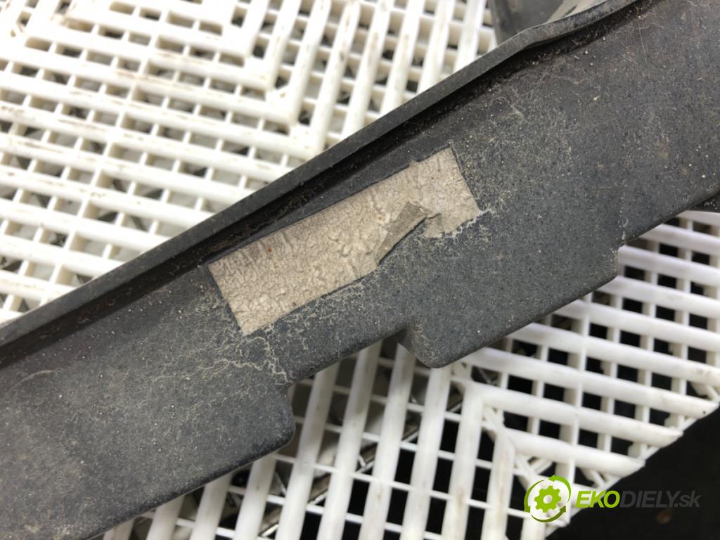 SUZUKI SWIFT IV liftback 2010 69 kW 1.2 (AZH 412) 1242 výztuha nárazníka zadní část  (Výztuhy zadní)