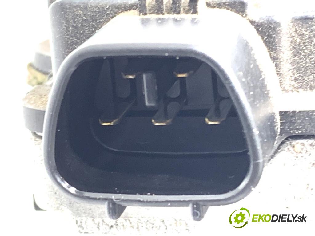 SUZUKI SWIFT IV liftback 2010 69 kW 1.2 (AZH 412) 1242 Mechanizmus stieračov predný 38110-68L00 (Motorček stieračov predný)
