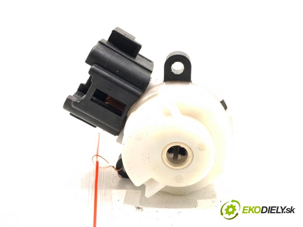 SUZUKI SWIFT IV liftback 2010 69 kW 1.2 (AZH 412) 1242 Kocka, vložka spínacej skrinky  (Spínacia skrinka)