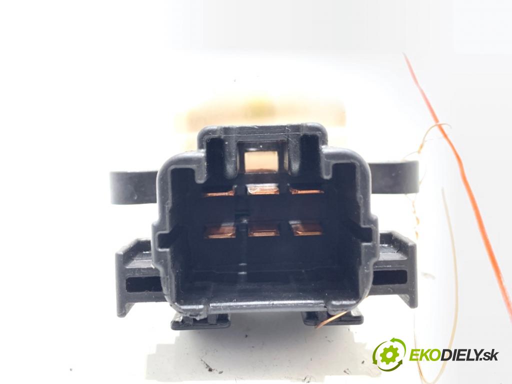 SUZUKI SWIFT IV liftback 2010 69 kW 1.2 (AZH 412) 1242 Kocka, vložka spínacej skrinky  (Spínacia skrinka)