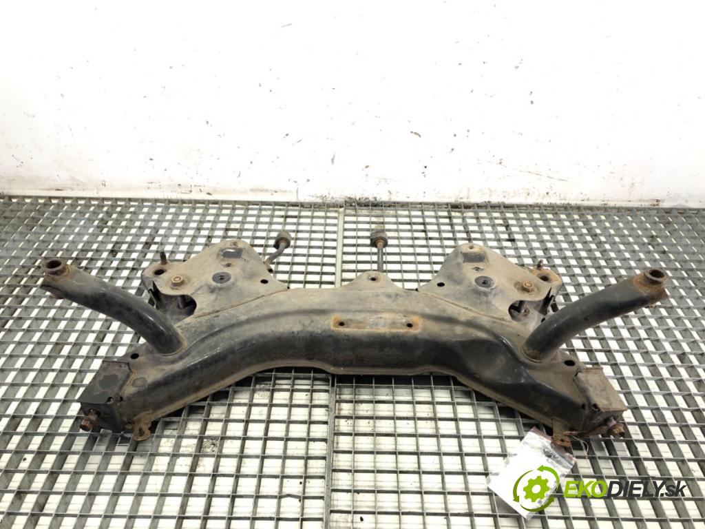 SUZUKI SWIFT IV liftback 2010 69 kW 1.2 (AZH 412) 1242 výztuha pod motor  (Výztuhy přední)