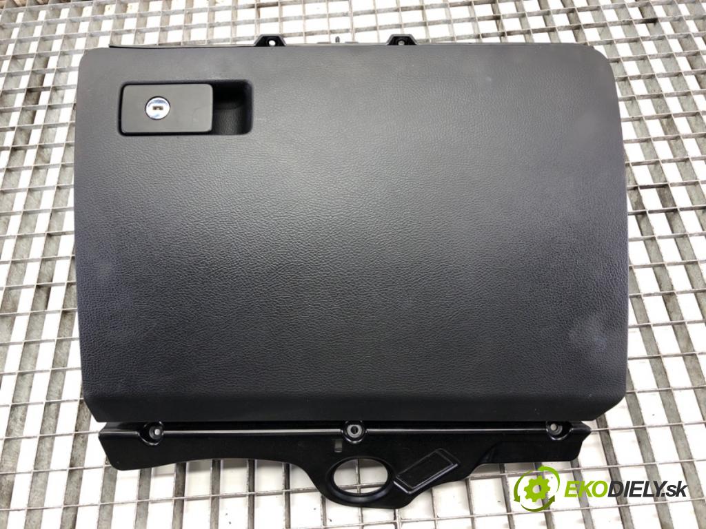 VW PASSAT CC B6 coupe 2009 118 kW 1.8 TSI 1798 Priehradka, kastlík spolujazdca 3C1857114 (Priehradka (kastlík))