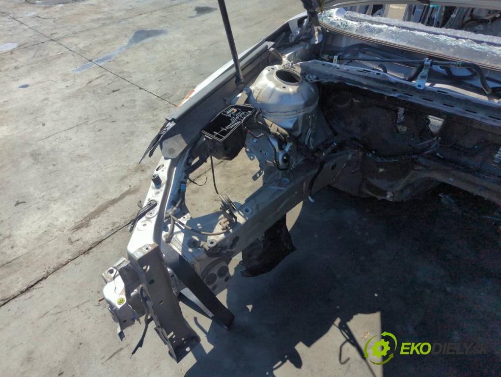 TOYOTA CAMRY sedan 2022 131 kW 2.5 Hybrid (AXVH71_) 2487 KAROSERIA ČTVRŤÁK blatník zadní část levý pravý práh střecha PODŁUŻNICA levý pravý