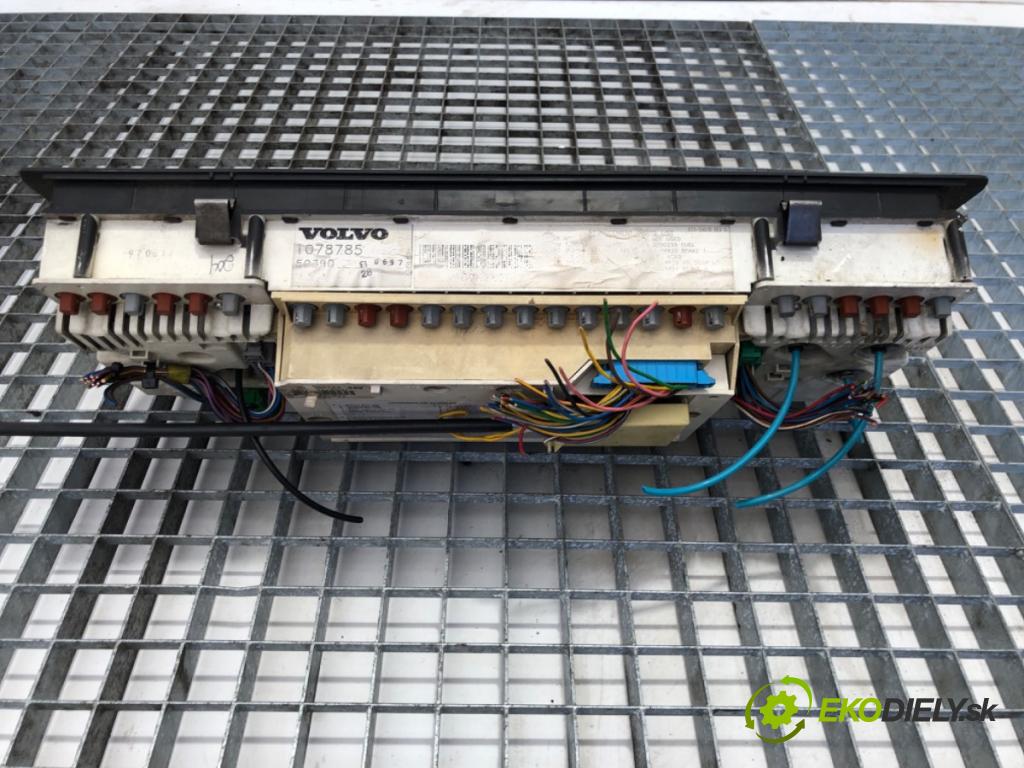 VOLVO FH12 Platforma / podwozie 1997 279 kW FH 12/380 279 kW [379 KM] olej napędowy 1993 - 2005 12132 Prístrojovka 1078785 (Prístrojová doska)