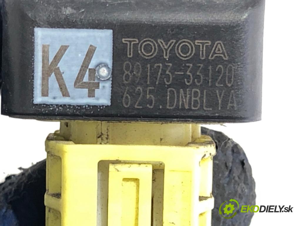 TOYOTA CAMRY sedan 2022 131 kW 2.5 Hybrid (AXVH71_) 2487 snímač nárazu 89173-33120 (Snímače nárazu)