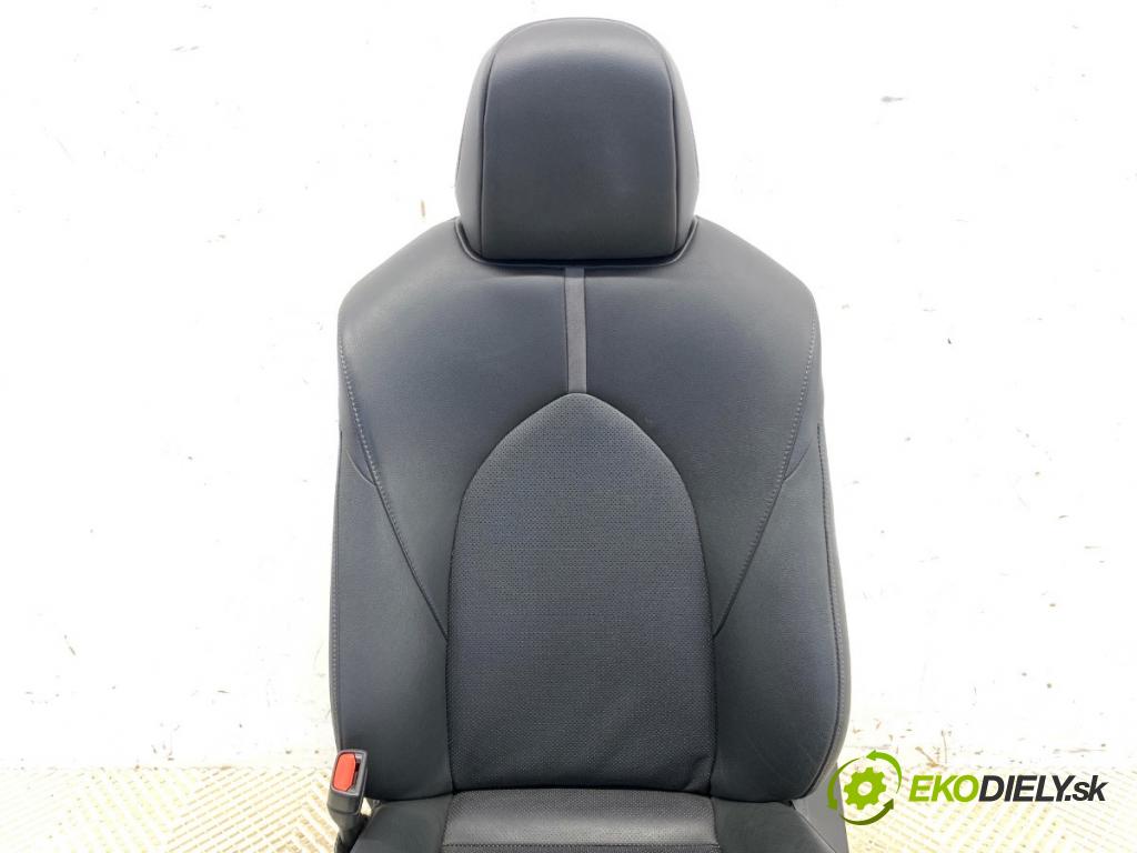 TOYOTA CAMRY sedan 2022 131 kW 2.5 Hybrid (AXVH71_) 2487 Sedadlo ľavy predný