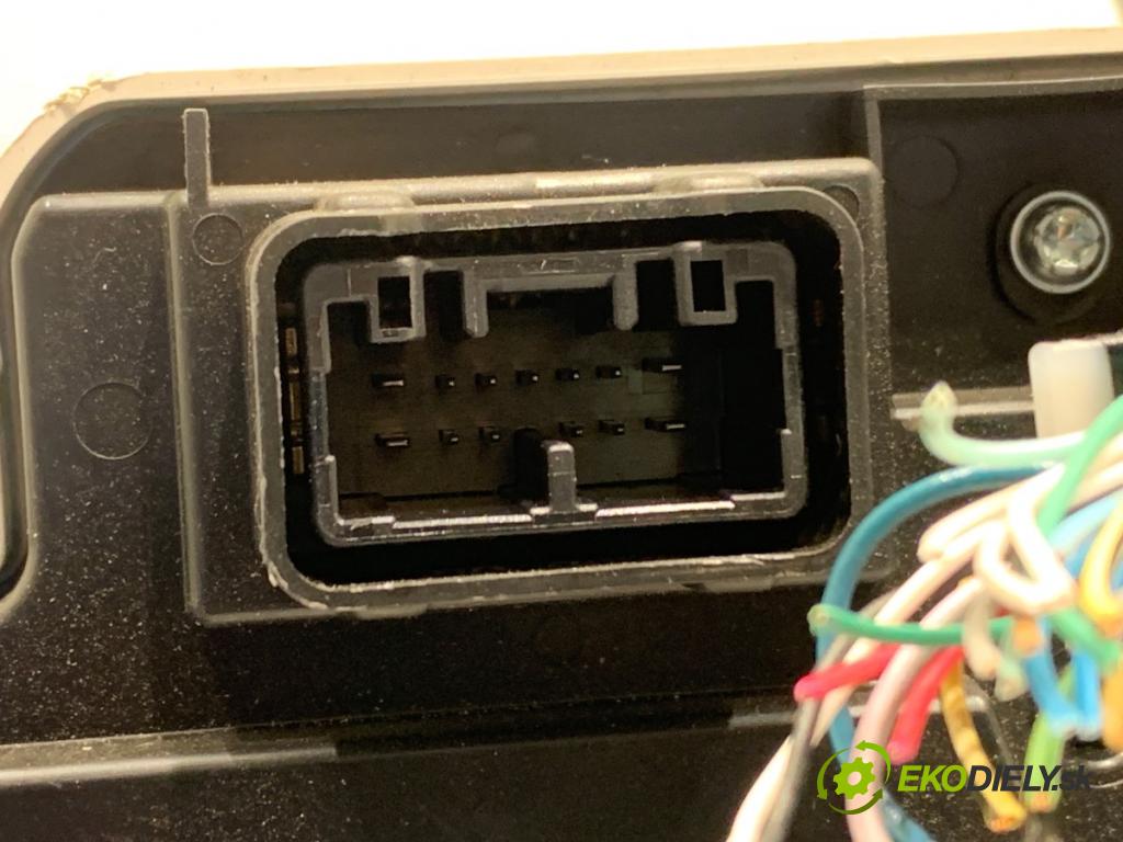 TOYOTA CAMRY sedan 2022 131 kW 2.5 Hybrid (AXVH71_) 2487 Prístrojovka 83800-33Y24 (Prístrojová doska)