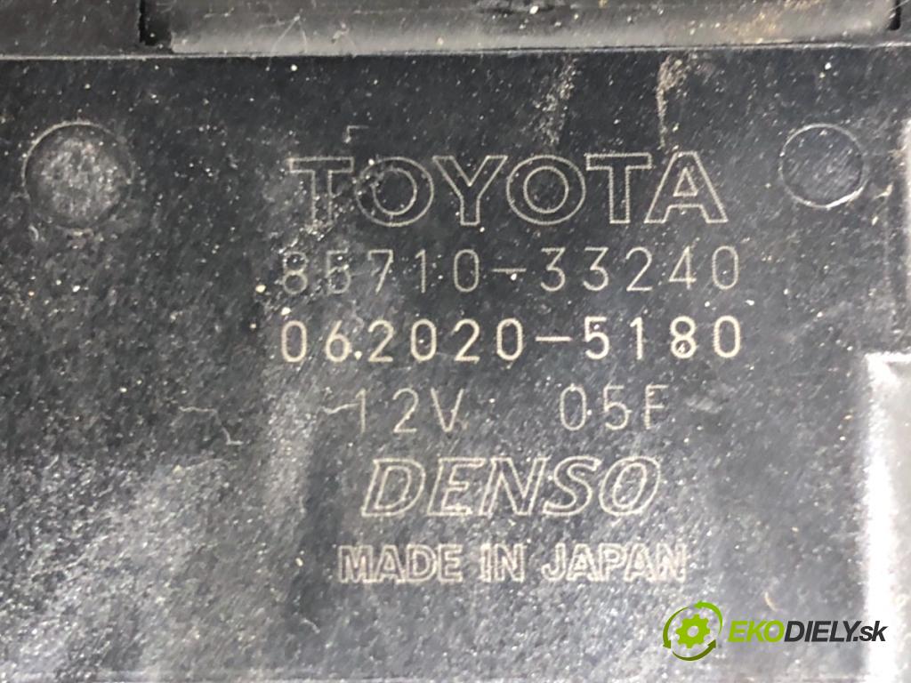 TOYOTA CAMRY sedan 2022 131 kW 2.5 Hybrid (AXVH71_) 2487 mechanismus okna pravý přední část 85710-33240