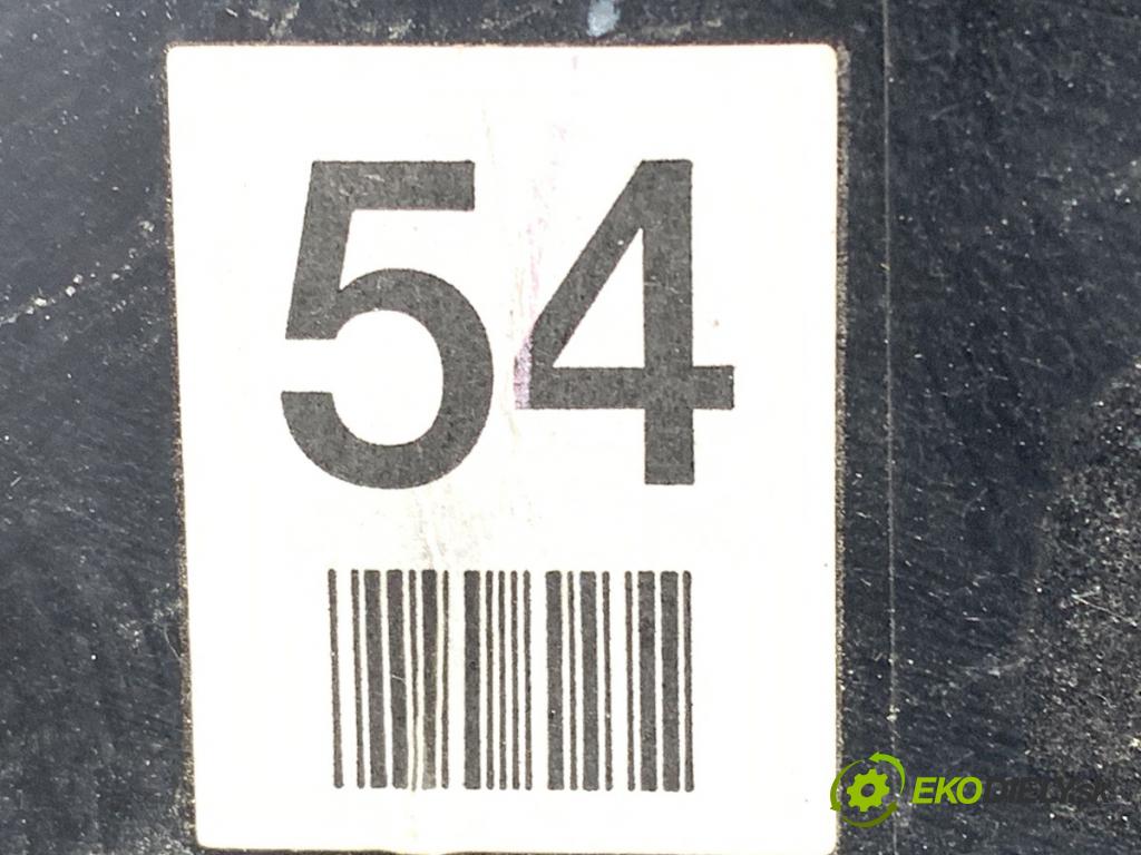 TOYOTA CAMRY sedan 2022 131 kW 2.5 Hybrid (AXVH71_) 2487 skříňka poistková  (Pojistkové skříňky)