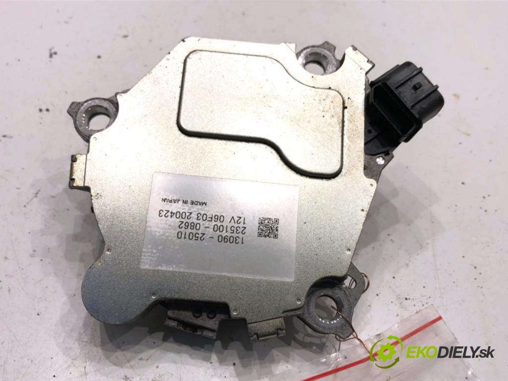 TOYOTA CAMRY sedan 2022 131 kW 2.5 Hybrid (AXVH71_) 2487 Riadiaca jednotka 13090-25010