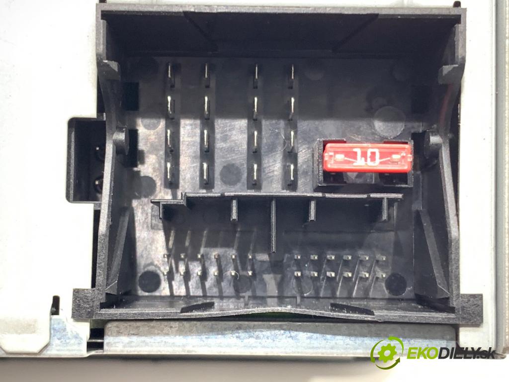 VW GOLF PLUS V liftback 2006 77 kW 1.9 TDI 1896 RADIO 5M0035186B (Audio zariadenie)