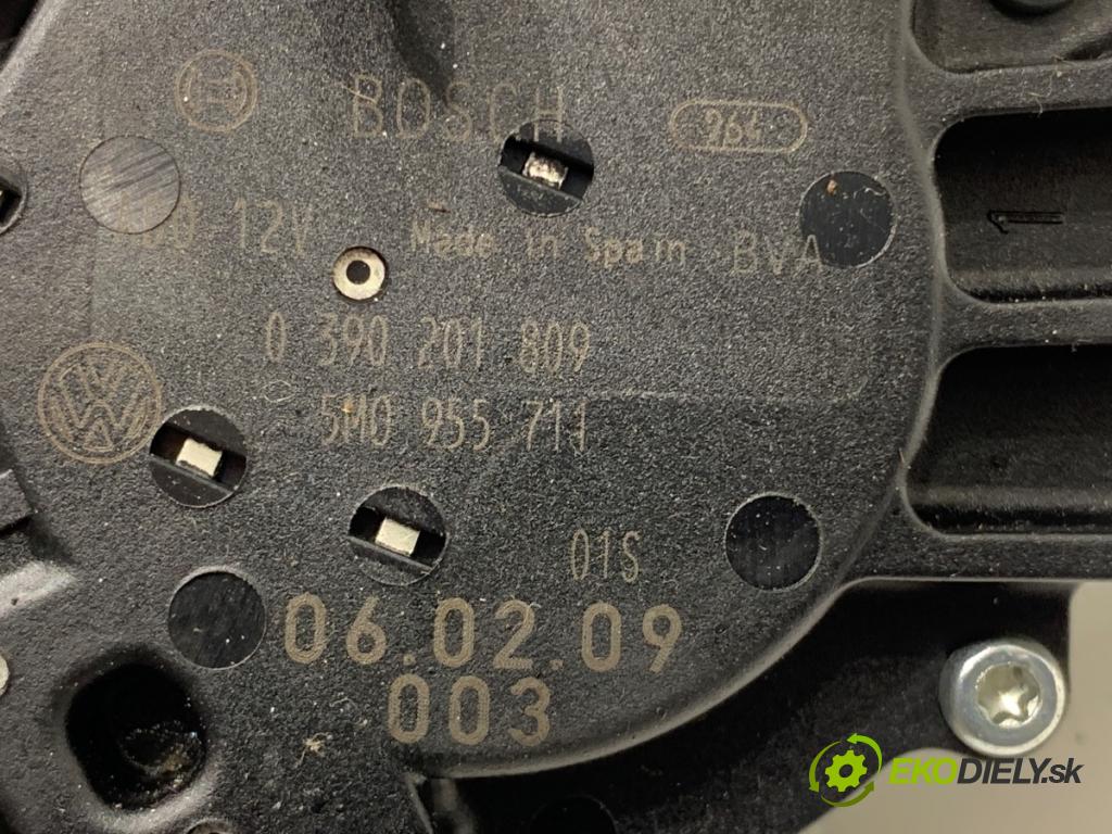 VW GOLF PLUS V liftback 2006 77 kW 1.9 TDI 1896 motor stěračů zadní část 5M0955711