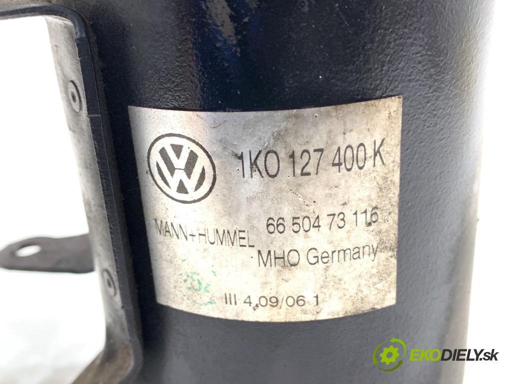 VW GOLF PLUS V liftback 2006 77 kW 1.9 TDI 1896 Obal filtra paliva 1K0127400K (Obal palivového filtra)