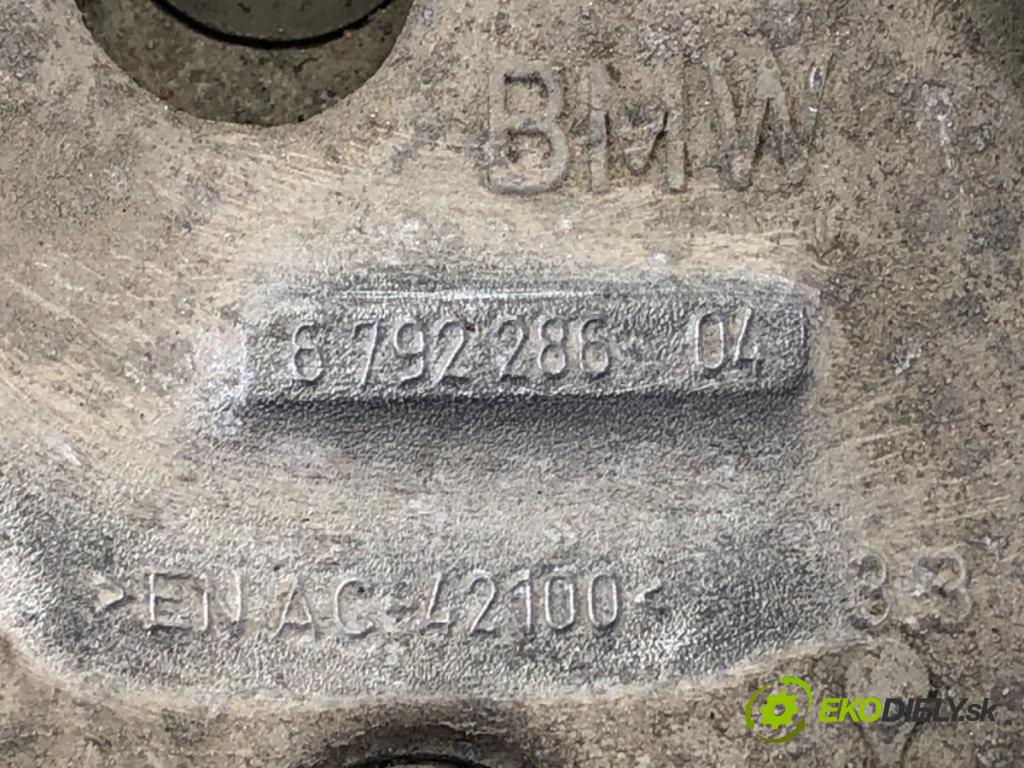 BMW F20 liftback 2012 100 kW 116 i 1598 náboj pravy predný