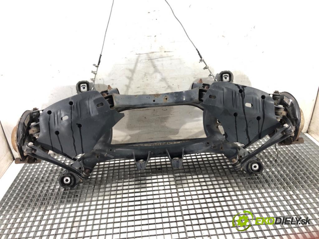 BMW F20 liftback 2012 100 kW 116 i 1598 výztuha zadní část 6792505