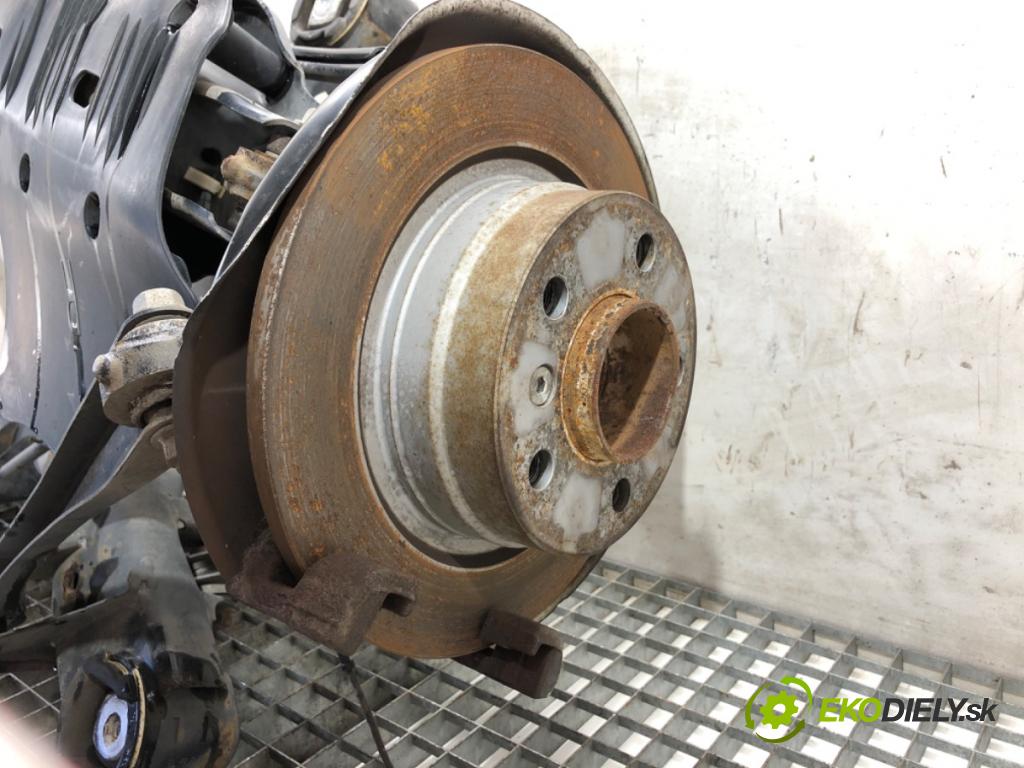 BMW F20 liftback 2012 100 kW 116 i 1598 výztuha zadní část 6792505
