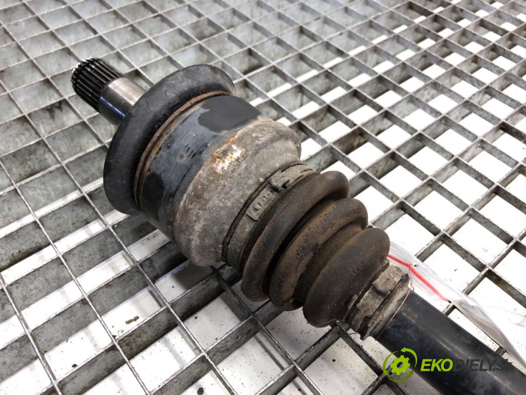 BMW F20 liftback 2012 100 kW 116 i 1598 Poloos pravy zad 7629302