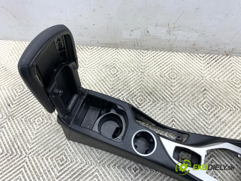 BMW E84 SUV 2013 135 kW xDrive 20 d 1995 Tunel stredový  (Stredový tunel)