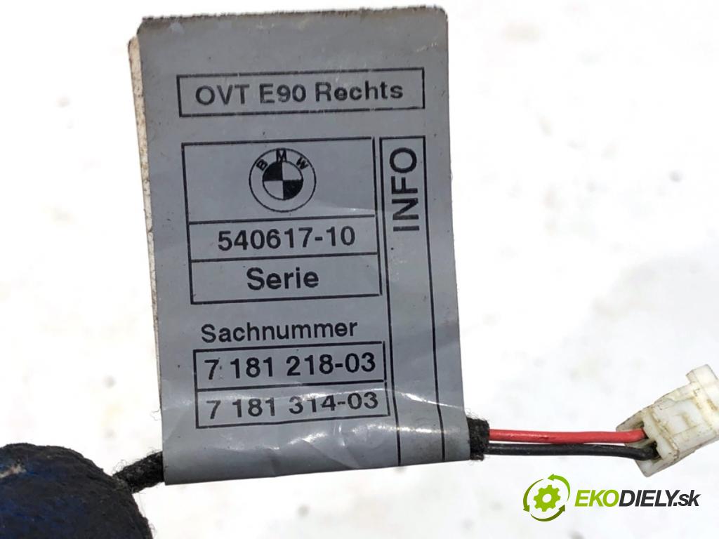 BMW E84 SUV 2013 135 kW xDrive 20 d 1995 Kľučka vonkajšia pravy zad