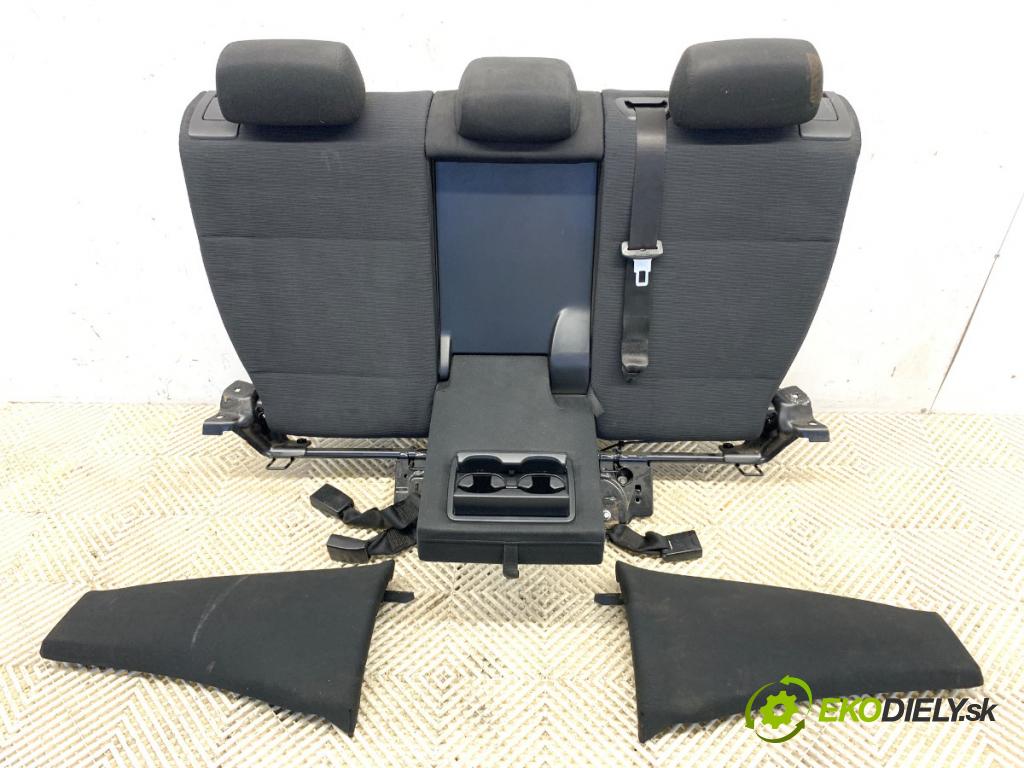 BMW E84 SUV 2013 135 kW xDrive 20 d 1995 Sedadlo druhý rad