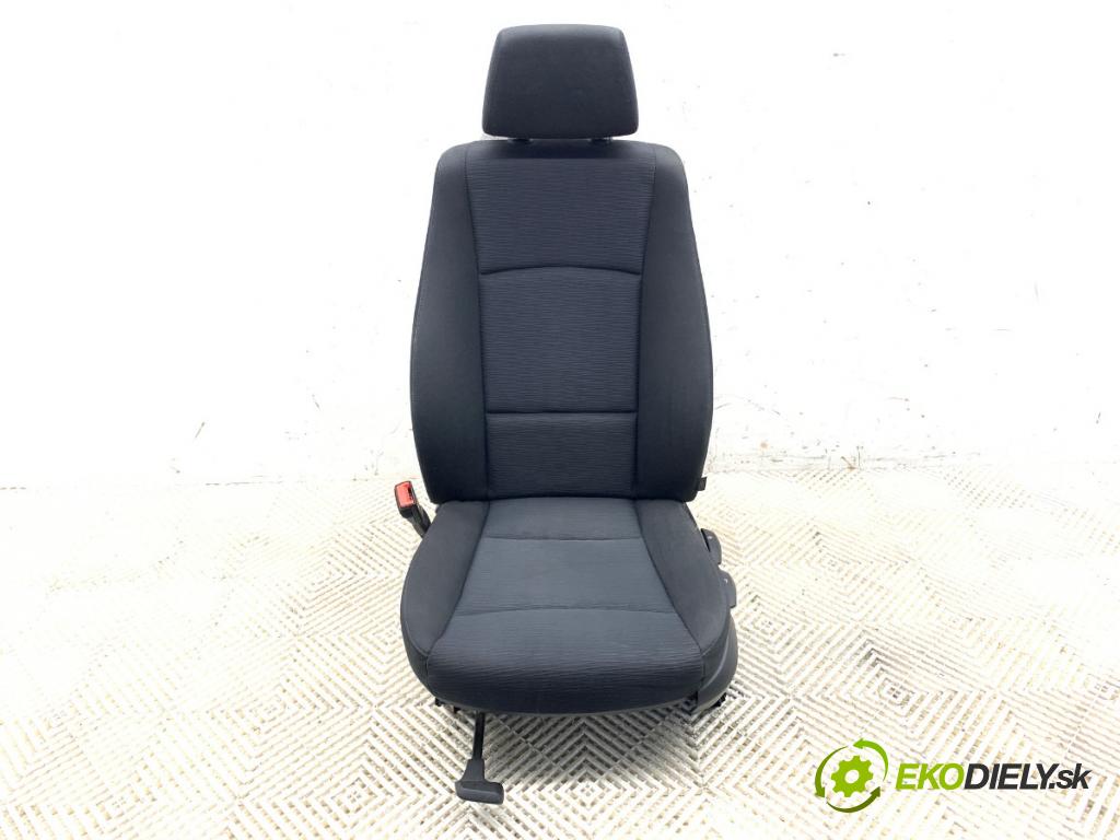 BMW E84 SUV 2013 135 kW xDrive 20 d 1995 Sedadlo ľavy predný 