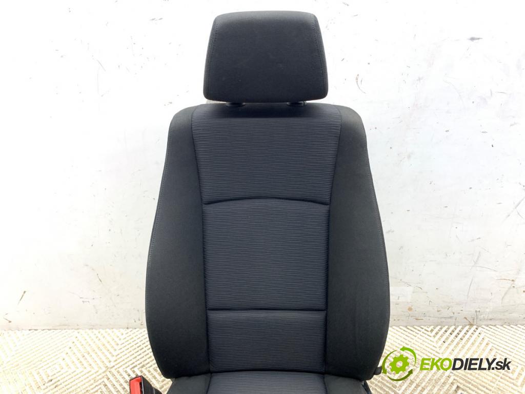 BMW E84 SUV 2013 135 kW xDrive 20 d 1995 Sedadlo ľavy predný