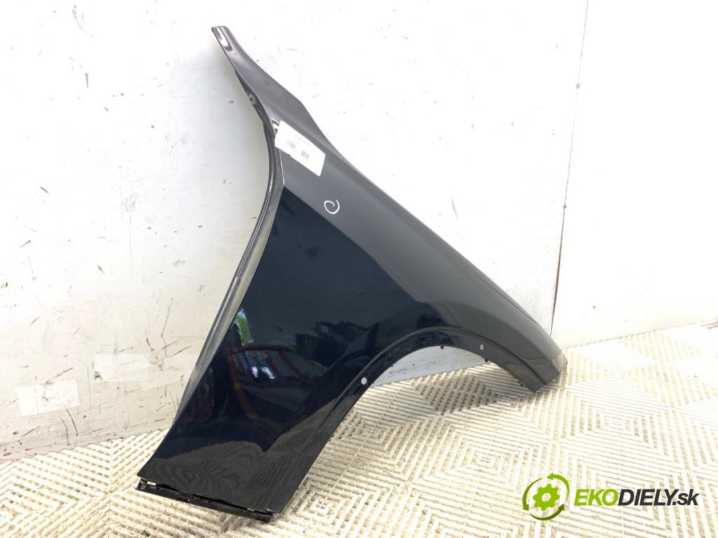 BMW E84 SUV 2013 135 kW xDrive 20 d 1995 blatník pravý přední část