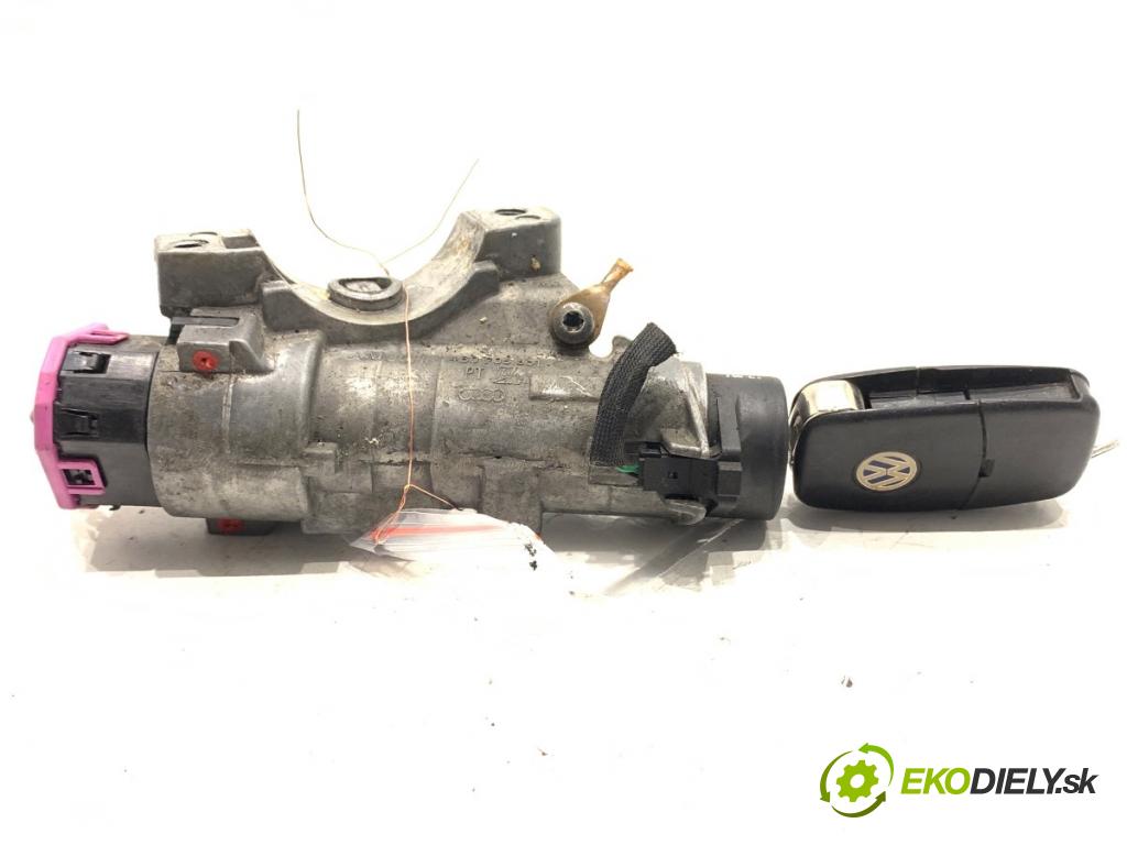 VW NEW BEETLE liftback 1999 66 kW 1.9 TDI 1896 spinačka 4B0905851C (Spínacia skrinka)