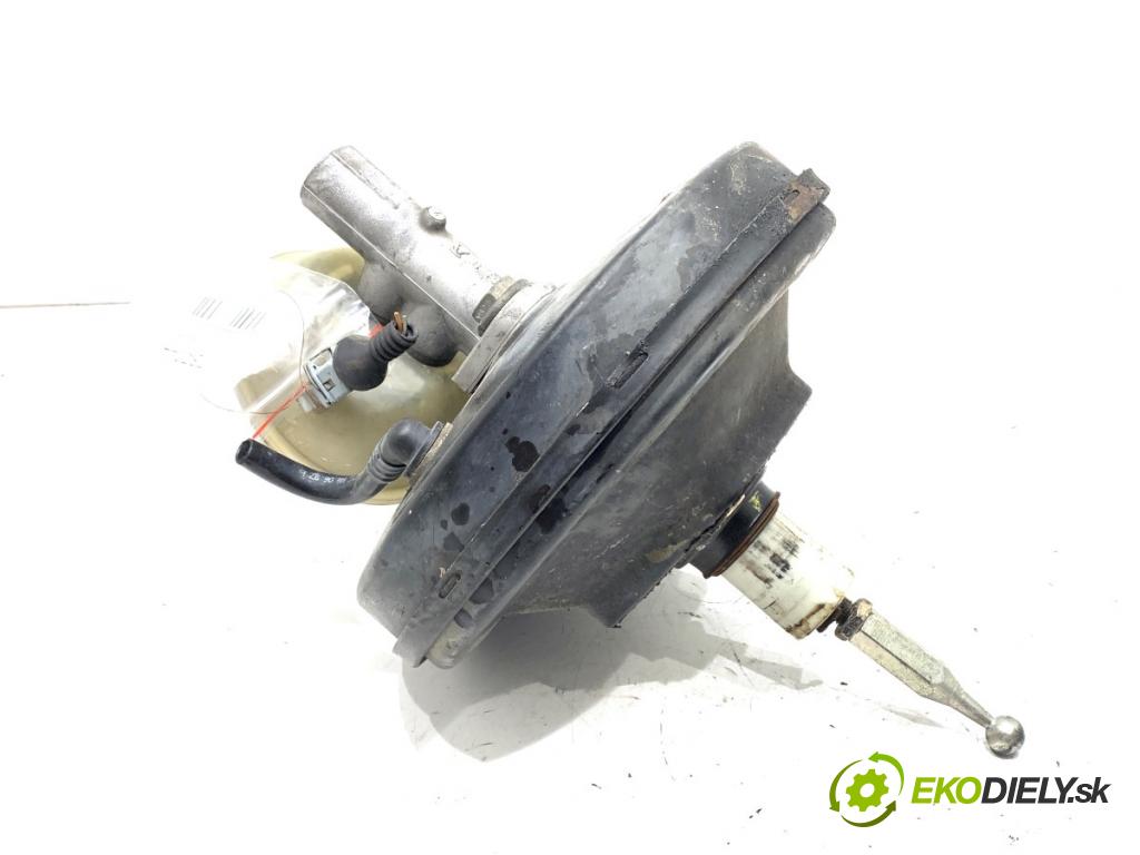 VW PASSAT B5 sedan 1997 81 kW 1.9 TDI 1896 Posilovač bŕzd 8D0612105F