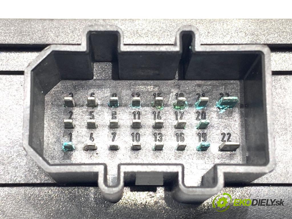 VW PASSAT B5 sedan 1997 81 kW 1.9 TDI 1896 Modul komfortu 3B0959799 (Modul komfortu)